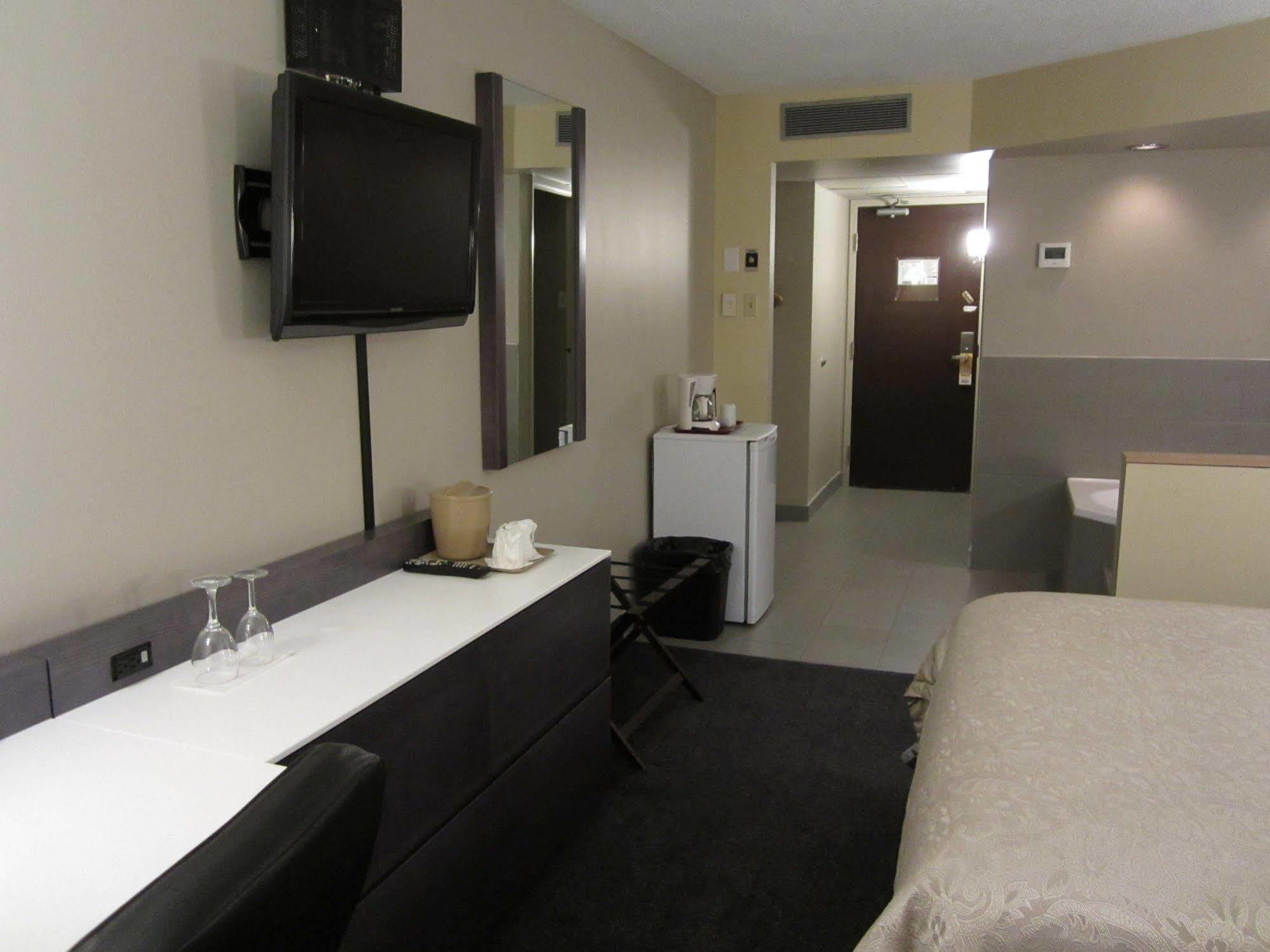 De La Gare Inn 3*
