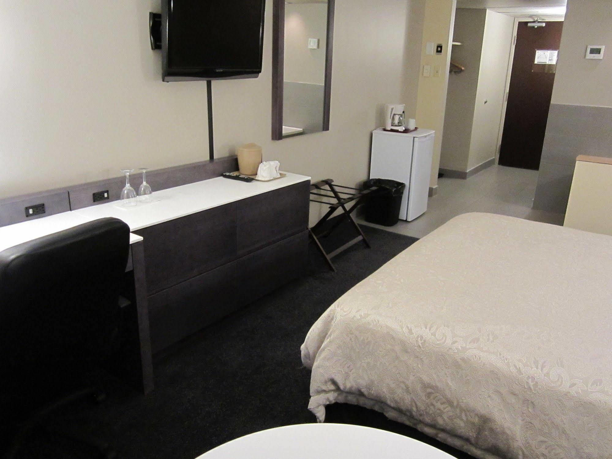 De La Gare Inn 3*